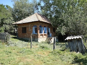 vand teren cu casa, in zona pitoreasca fara poluare fonica - imagine 3
