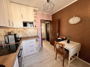 Apartament modern cu 3 camere, 86mp utili - Zona Dambovita - imagine 8
