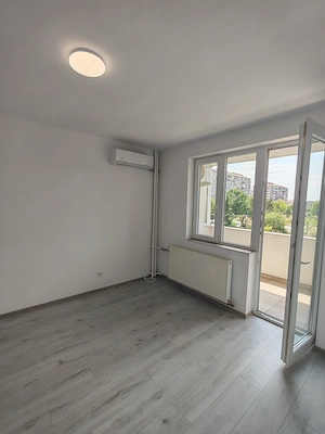 De Vânzare apartament cu doua cameră în Oradea  - imagine 9