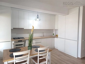 Studio zona Coresi | Parcare | Boxa - imagine 1