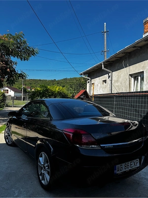 Dezmembrez sau vand pentru piese Opel Astra H Twintop 150 cp  - imagine 2