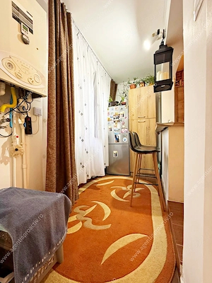 		Apartament cu 1 camera, la etajul 1, în  cartierul Micro 14, mobilat şi utilat! - imagine 4