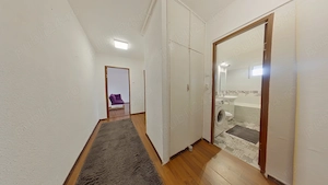 Închiriez apartament de 3 camere  - imagine 2