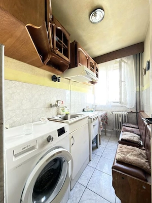 Apartament 3 camere, 47 mp utili, etaj 2 - zona Dacia - imagine 3