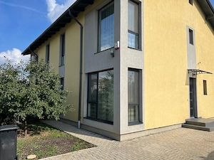 Duplex de închiriat în Dumbrăvița – 4 camere, 130 mp, teren 360 mp