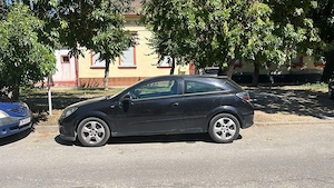 Vând Opel Astra H GTC 1.7 