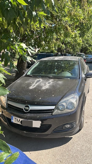 Vând Opel Astra H GTC 1.7  - imagine 2