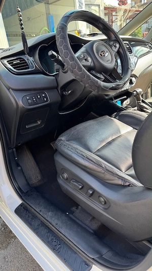Kia Carens 1.7 CRDi Automată Euro 5  7 Locuri An Fabricație 2013 Model 2014 - imagine 5