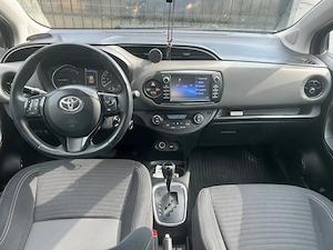 Toyota Yaris hibrid  - imagine 9