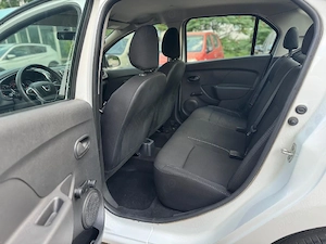 Dacia Logan fabricație 2017, rulaj mic 35000km reali revizii la reprezentanta, un singur proprietar  - imagine 6
