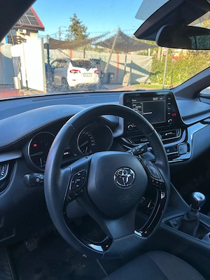 Vand Toyota Ch-r 1.2 2020 - imagine 5