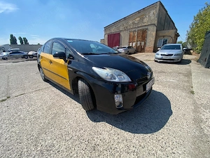 toyota prius 3 1.8 hybrid cu gpl automata 