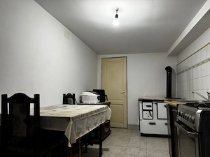 Casa si teren de vanzare sau Schimb cu apartament 2 camere decomandate - imagine 6