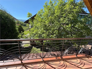 Vila Bran -4 apartamente cu potential turistic - imagine 2