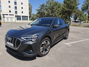 AUDI 55 E-TRON Sportback 