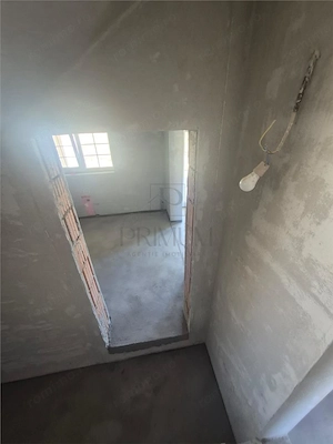 Casa individuala - despartita prin terasa - 4 benzi - zona excelenta - toate utilitatile - imagine 15