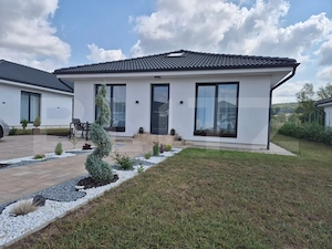 Casă modernă pe un singur nivel, de vânzare, în Livezeni - imagine 5