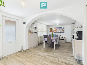 Casă solidă în Curtici cu teren de 1166 mp - imagine 11