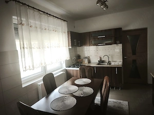 De vânzare casa in Caransebes + 2 anexe - imagine 8