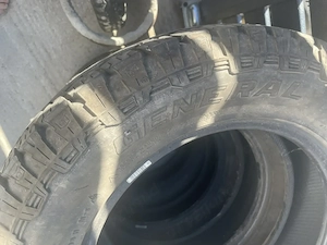 Cauciucuri jeep marca General 235/65R17  - imagine 2