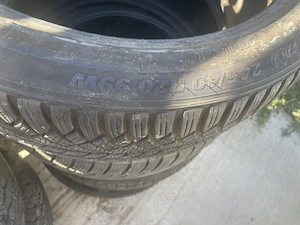 Vând cauciucuri de iarna 245/40R20 99w - imagine 2