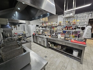  Inchiriez restaurant complet echipat, utilat, Str Rezervelor,MR - imagine 2
