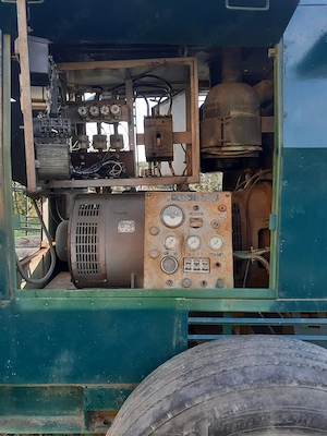 Generator curent armată nou 70 KW MOTOR 8 V  - imagine 3