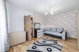 Apartament 2 camere/ De închiriat/ Trivale cu loc de parcare