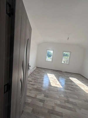De vânzare casa cu mansarda  - imagine 5
