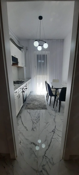 De închiriat apartament - imagine 4