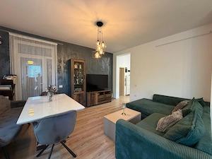 APARTAMENT CU 2 CAMERE IN DUMBRAVITA - STR RODIEI LA 650 euro - imagine 14