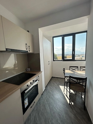 Inchiriez Apartament 1 camera Codlea Bloc nou 2026 - imagine 9