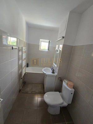 3 camere| etaj 2 | 2 băi | centrală| renovat recent - imagine 2