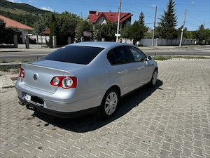 Volkswagen Passat B6 - imagine 6