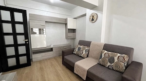 Apartament 2 camere Royal Towm - imagine 2