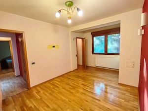 Apartament 4 camere si 2 bai cu Garaj inclus ETAJ 1 - imagine 5
