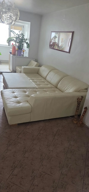 Vand coltar cu fotoliu piele