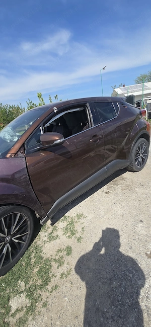 dezmembrez toyota chr - imagine 4