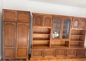 Mobilă din lemn masiv. dulap haine + biblioteca cu vitrina 