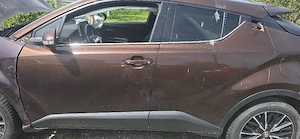 dezmembrez toyota chr