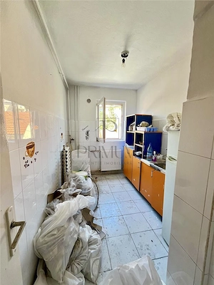 Sagului, apartament 2 camere, decomandat, etaj 1, bloc izolat - imagine 4