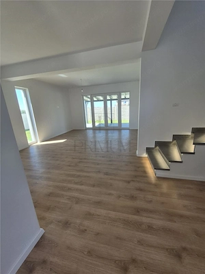DUPLEX SUPERB - DESPARTIT - ZONA EXCELENTA - imagine 9
