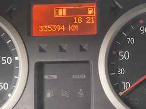 Renault de vânzare. Preț 5500 euro + TVA