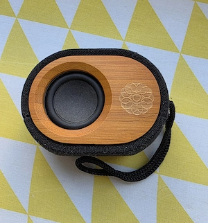 Boxă portabilă Bluetooth XD Xclusive P328.00 din lemn de bambus și material textil, sunet clar