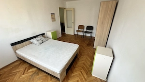 Apartament 4 camere decomandate Vasile Aaron - imagine 2