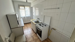 Apartament 4 camere decomandate Vasile Aaron - imagine 5