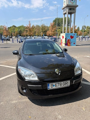 Vând Renault Megane III 1.5 dCi, 110 CP, cutie manuală, fabricație 2012 - imagine 2