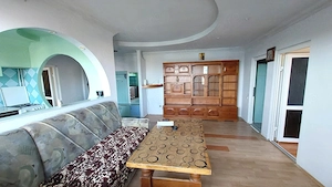 Apartament 3 camere decomandate zona Terezian - imagine 2