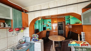 Apartament cu 3 camere zona I.C.Frimu - imagine 3
