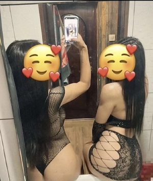 2 brunete fierbinți!